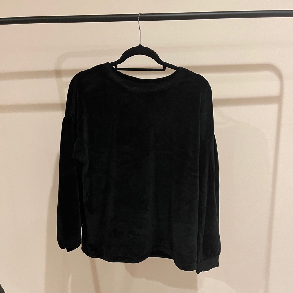 Velvet sweatshirt